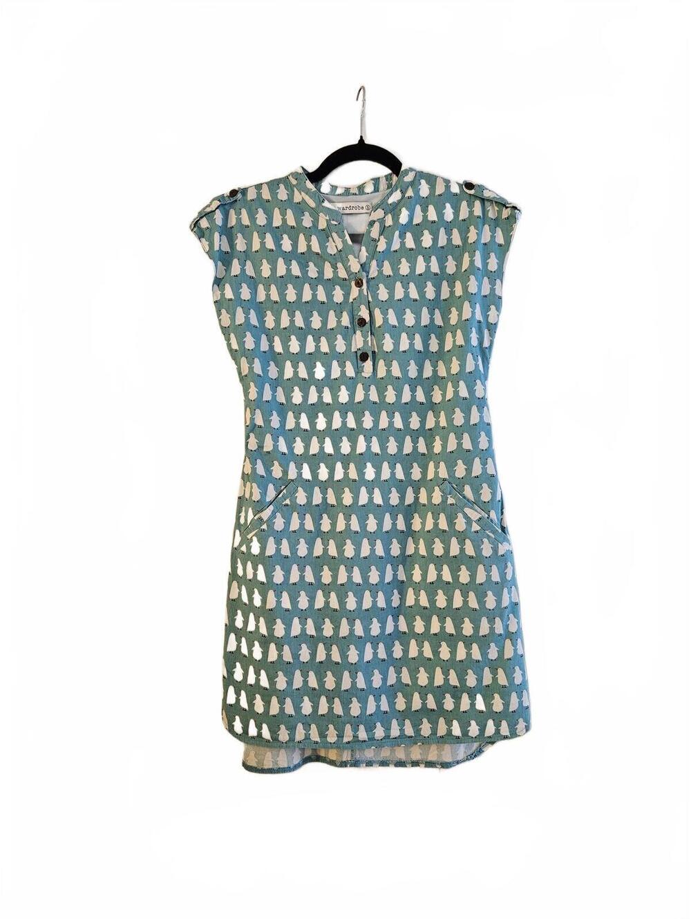 sm wardrobe Women's Blue Penguin Print Dress Size Small EUC Summertime